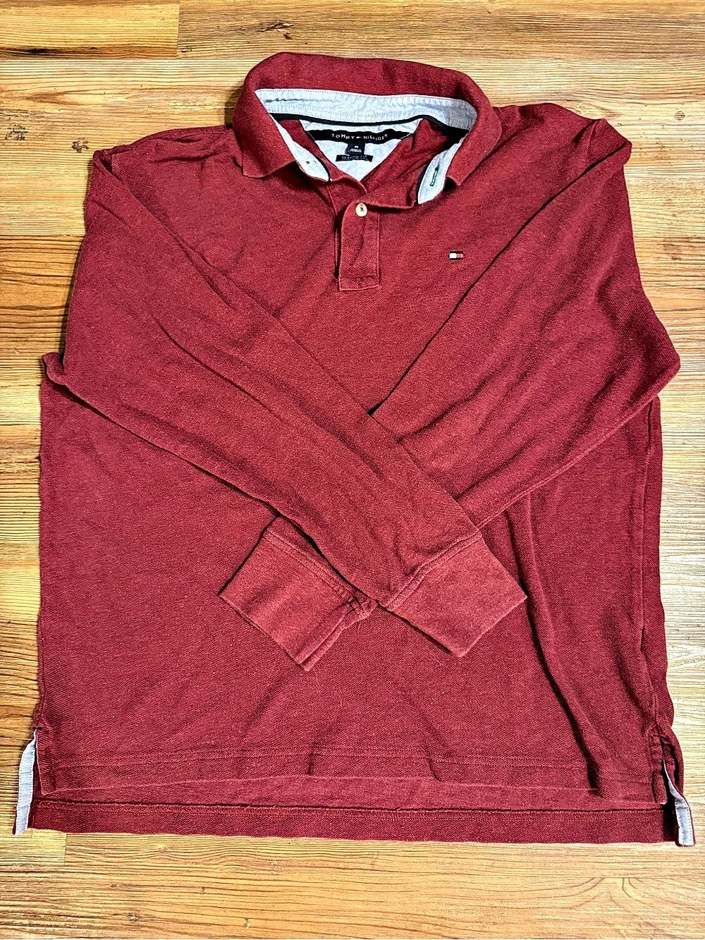 Tommy Hilfiger Classic Fit Polo Long Sleeve Polo in Red Size Medium